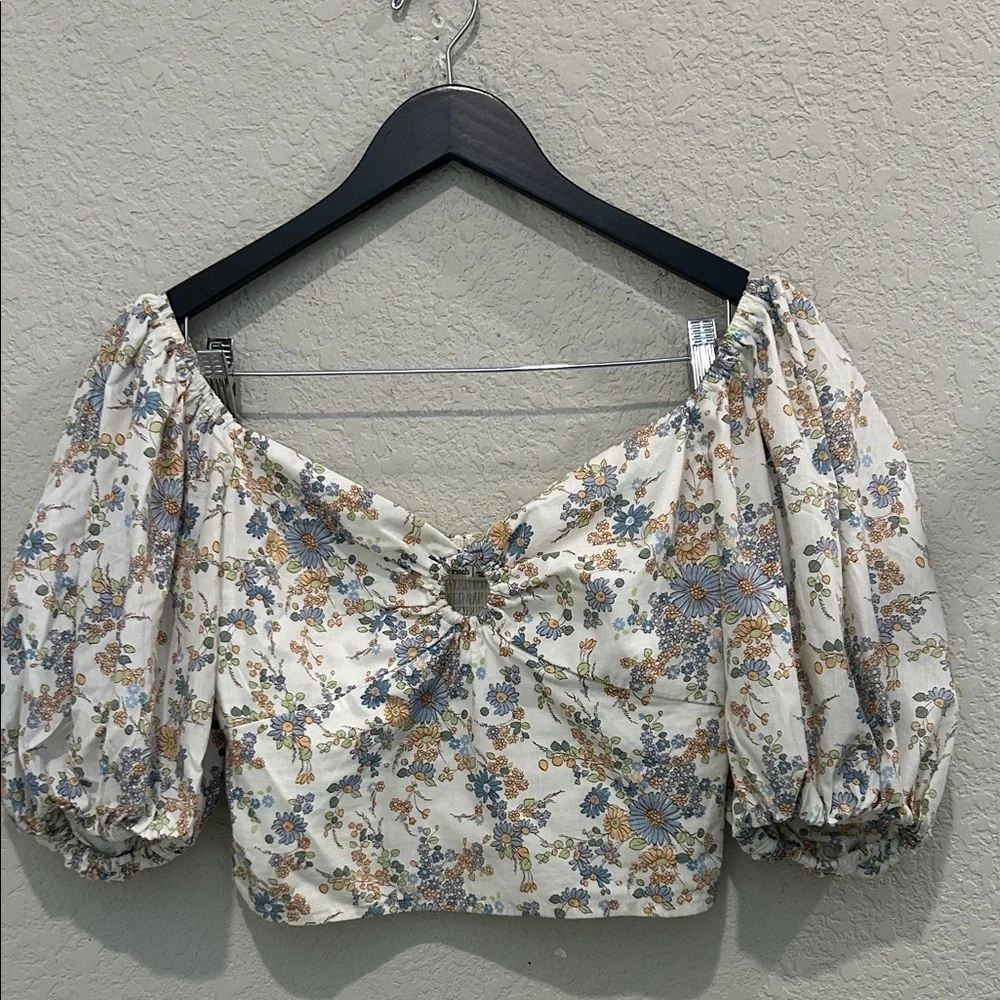 Abercrombie & Fitch Floral Off-Shoulder Blouse